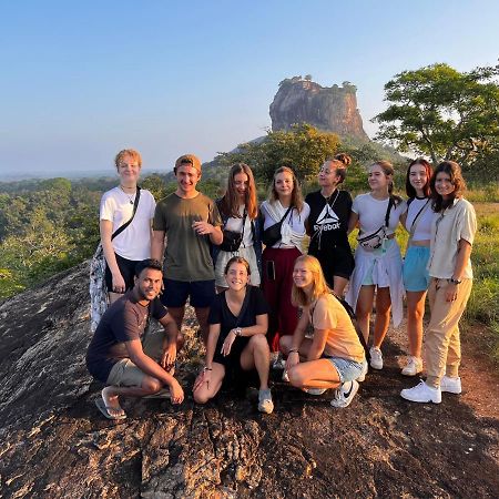 Sigiriya Village Home Stay Luaran gambar