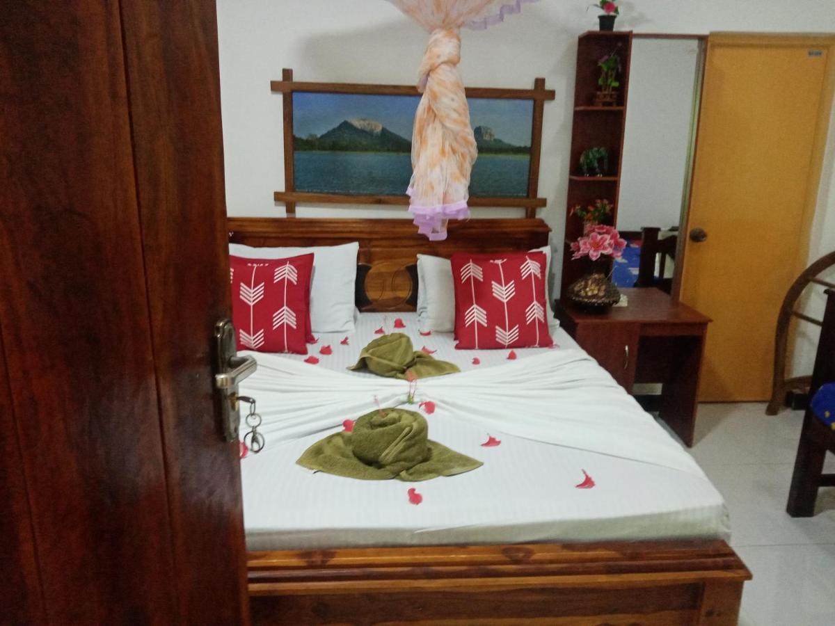Sigiriya Village Home Stay Luaran gambar