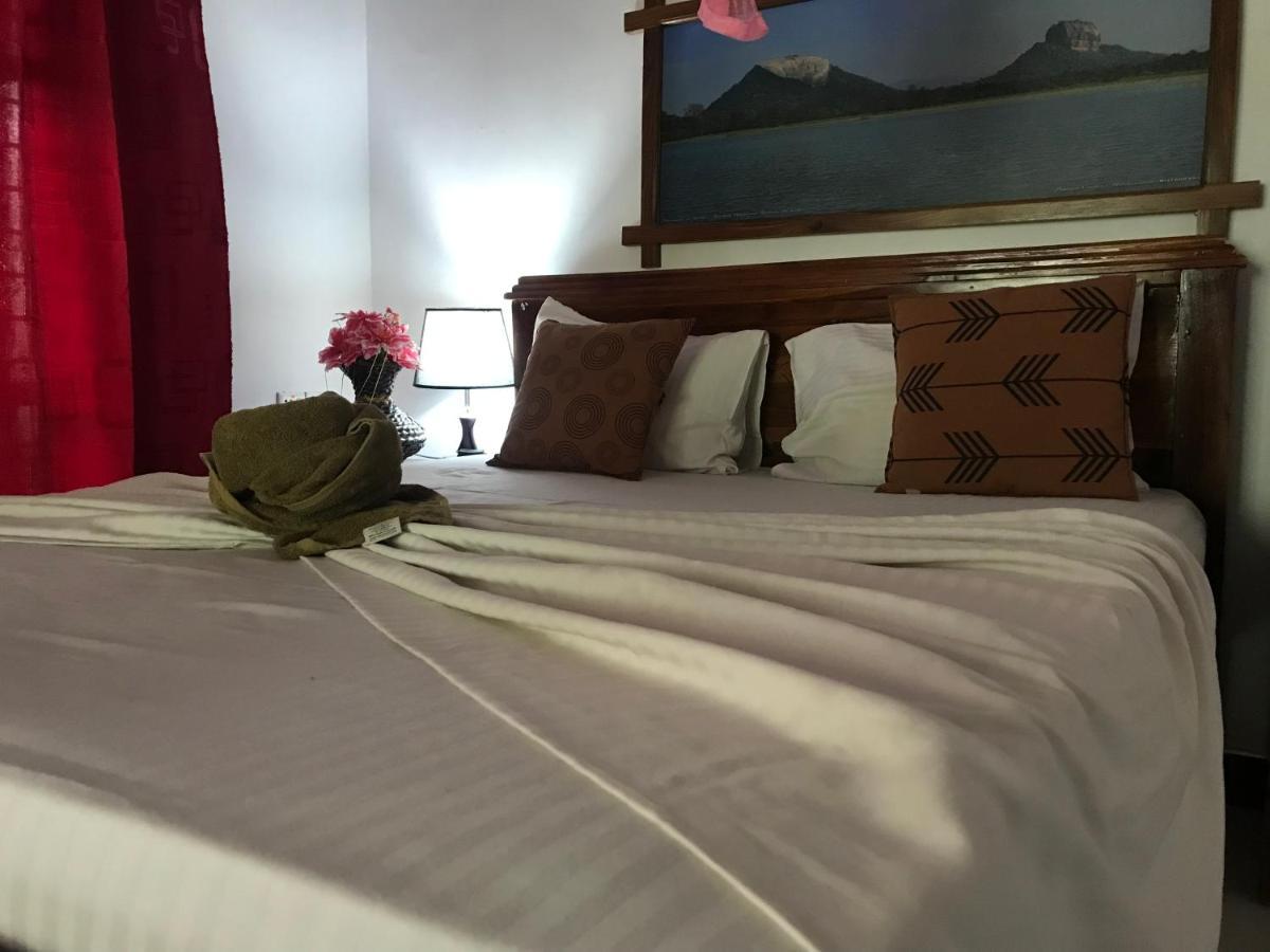 Sigiriya Village Home Stay Luaran gambar