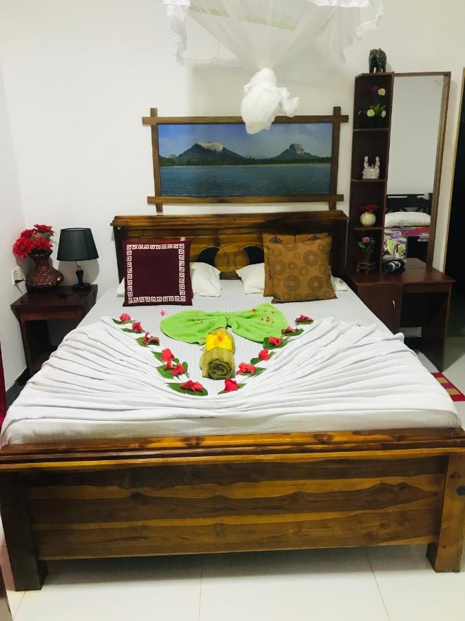 Sigiriya Village Home Stay Luaran gambar